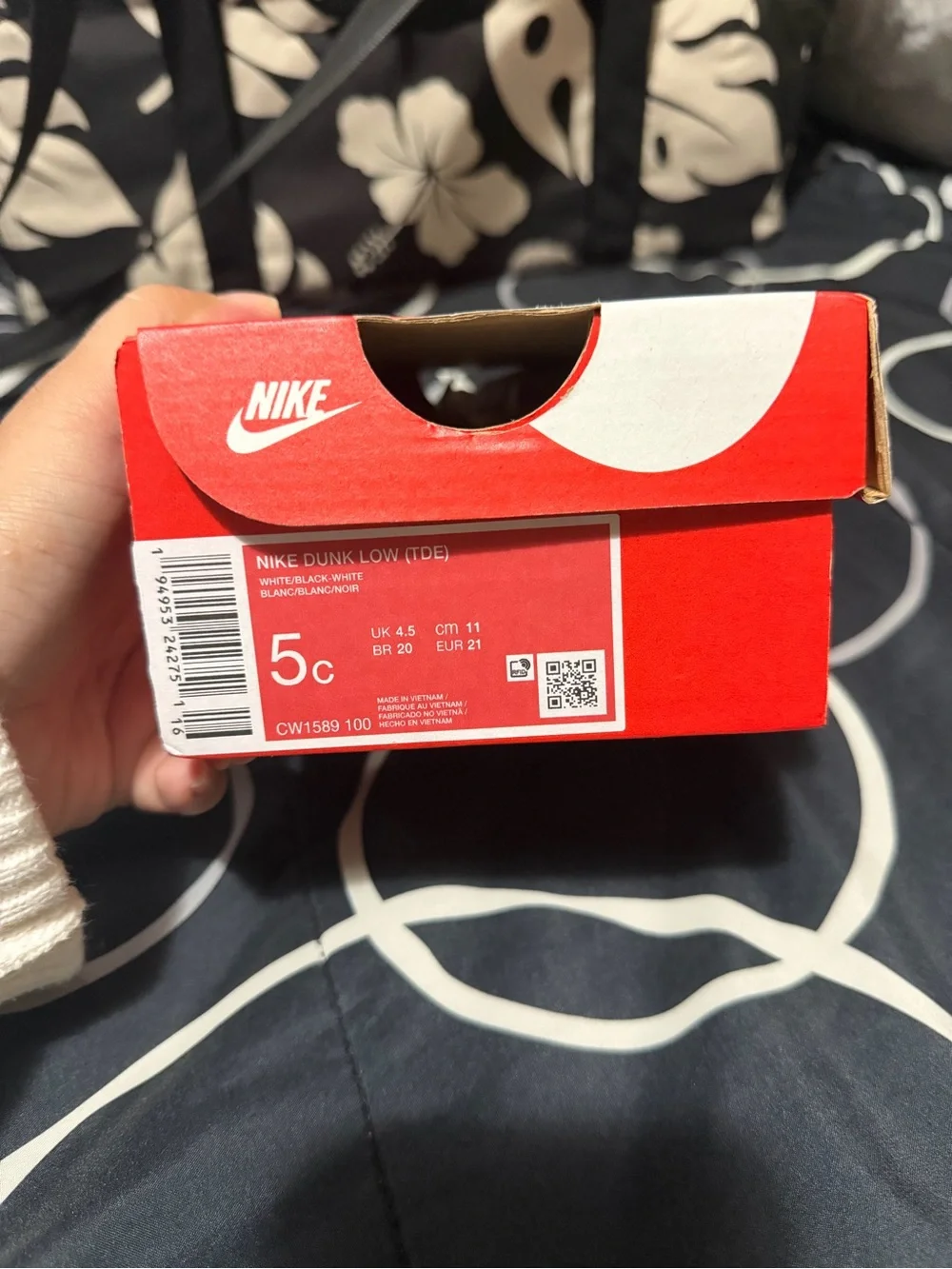 Nike Kids Black and White Low-Top Sneakers